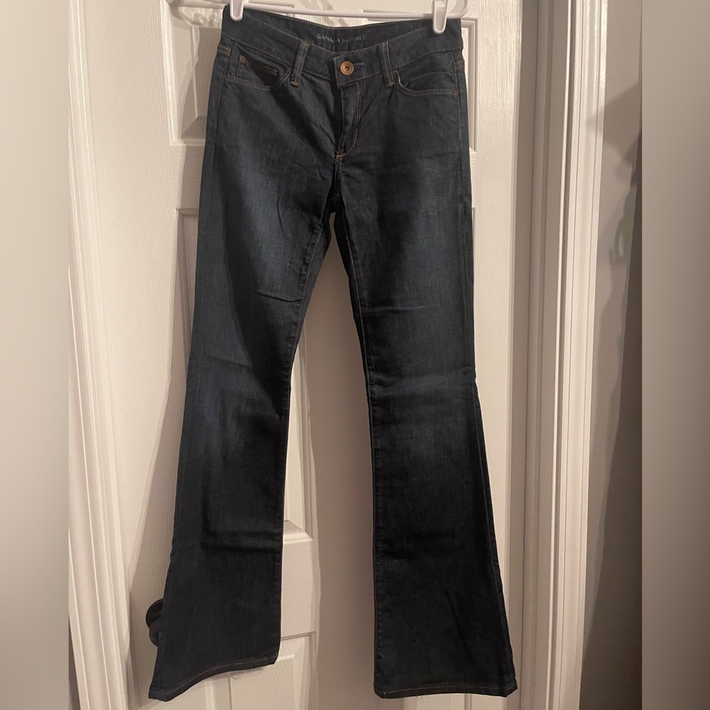 Banana Republic 25R Flare leg Dark Denim Wash Jean